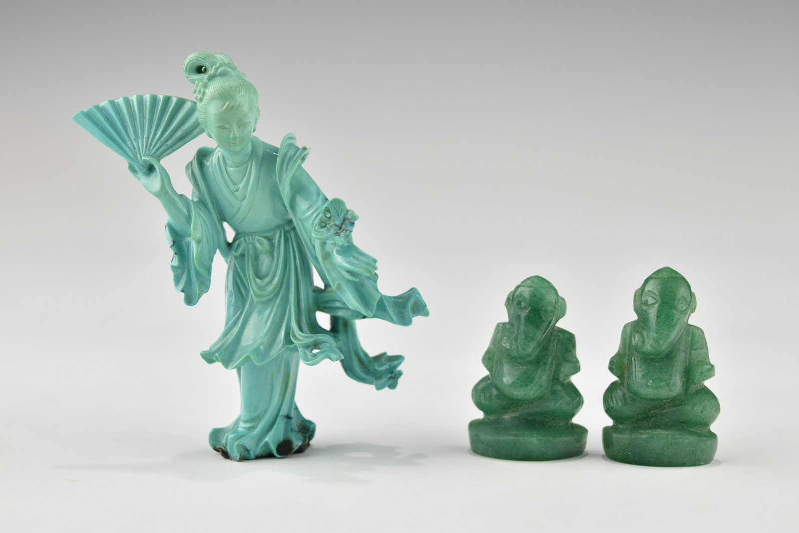 A PAIR OF GEMSTONE GANESH AND A TURQUOISE COLOR FEMALE FIGURINE: Good vintage condition. Please refer to the photos for more details. Figurine height: 8 CM or 3-1/8" weighs 39.7 grams; Ganesh height: 3.6 or 1-3/8" and 3.8 CM or 1-1/2", weighs 21.2 grams together