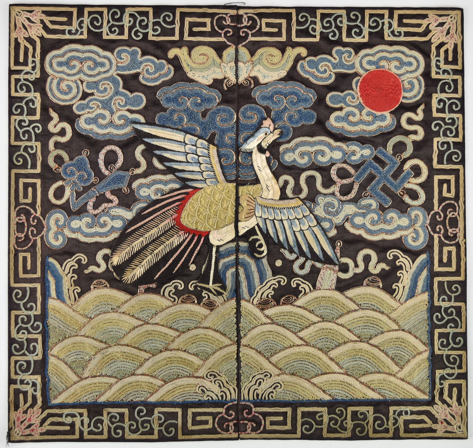 A CHINESE QING DYNASTY SILK EMBROIDERED CIVIL OFFICIAL FIFTH RANK BADGE (1 of 7)