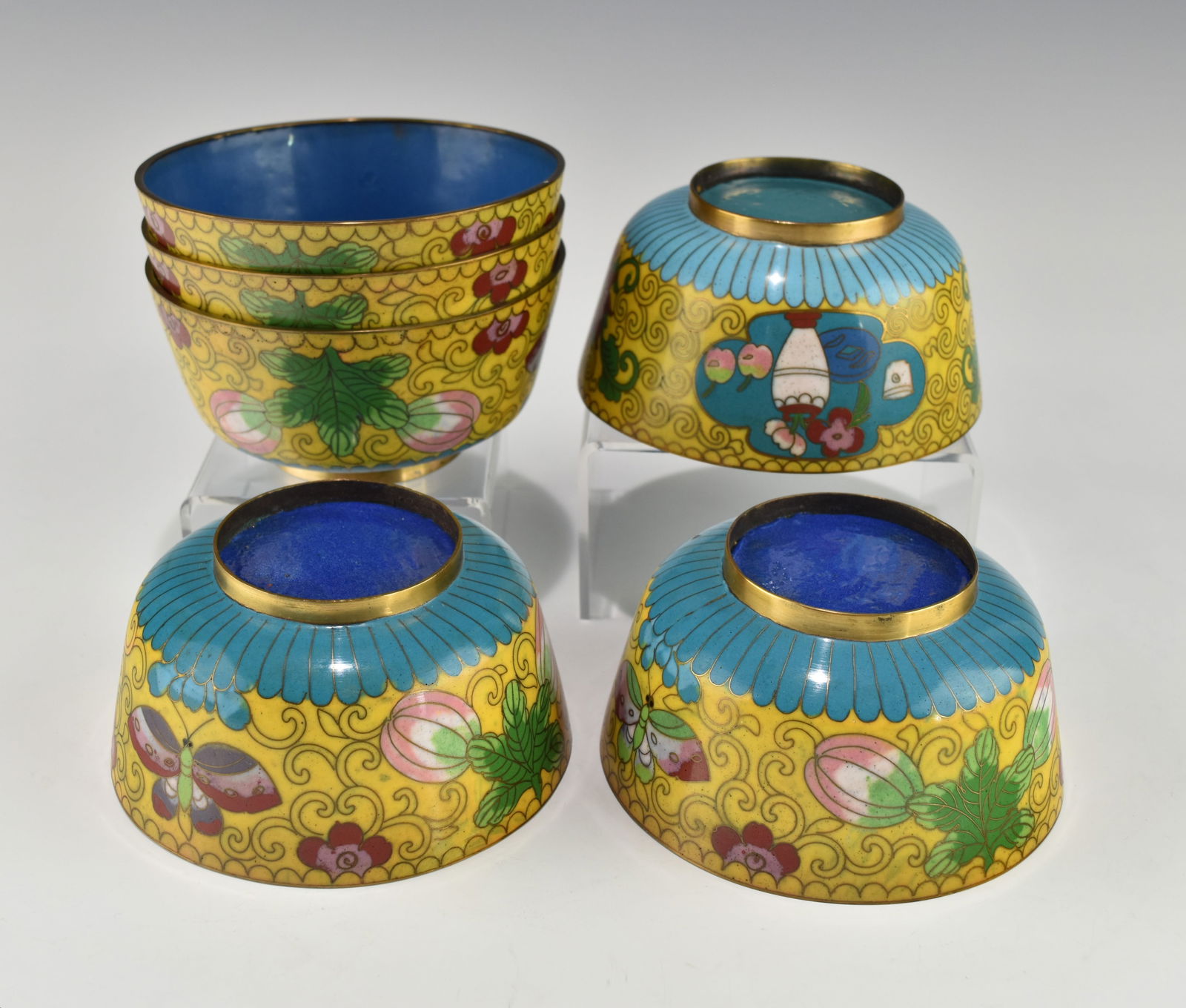 A SET OF SIX CHINESE QING DYNASTY CLOISONNE BOWLS (1 of 6)