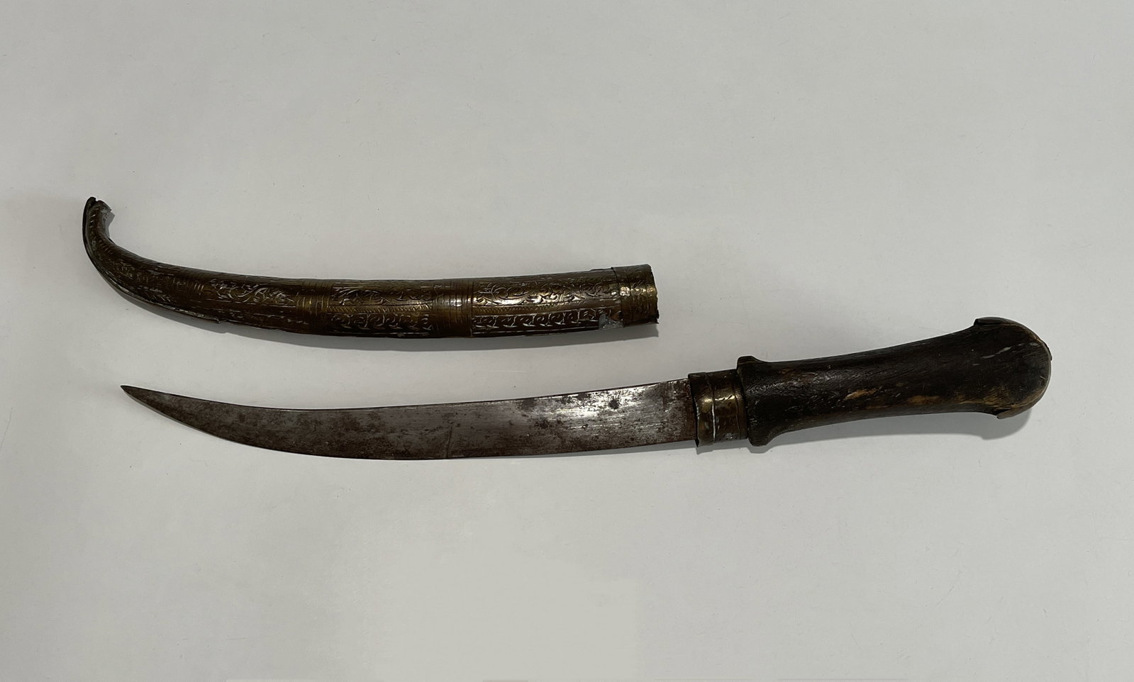 A 19TH CENTUY GREAT KURDISH KHANDJAR/DAGGER WITH BRASS SHEATH: Overall good vintage condition, Please refer to the photos for more details. Length: 35 cm or 13-3/4"