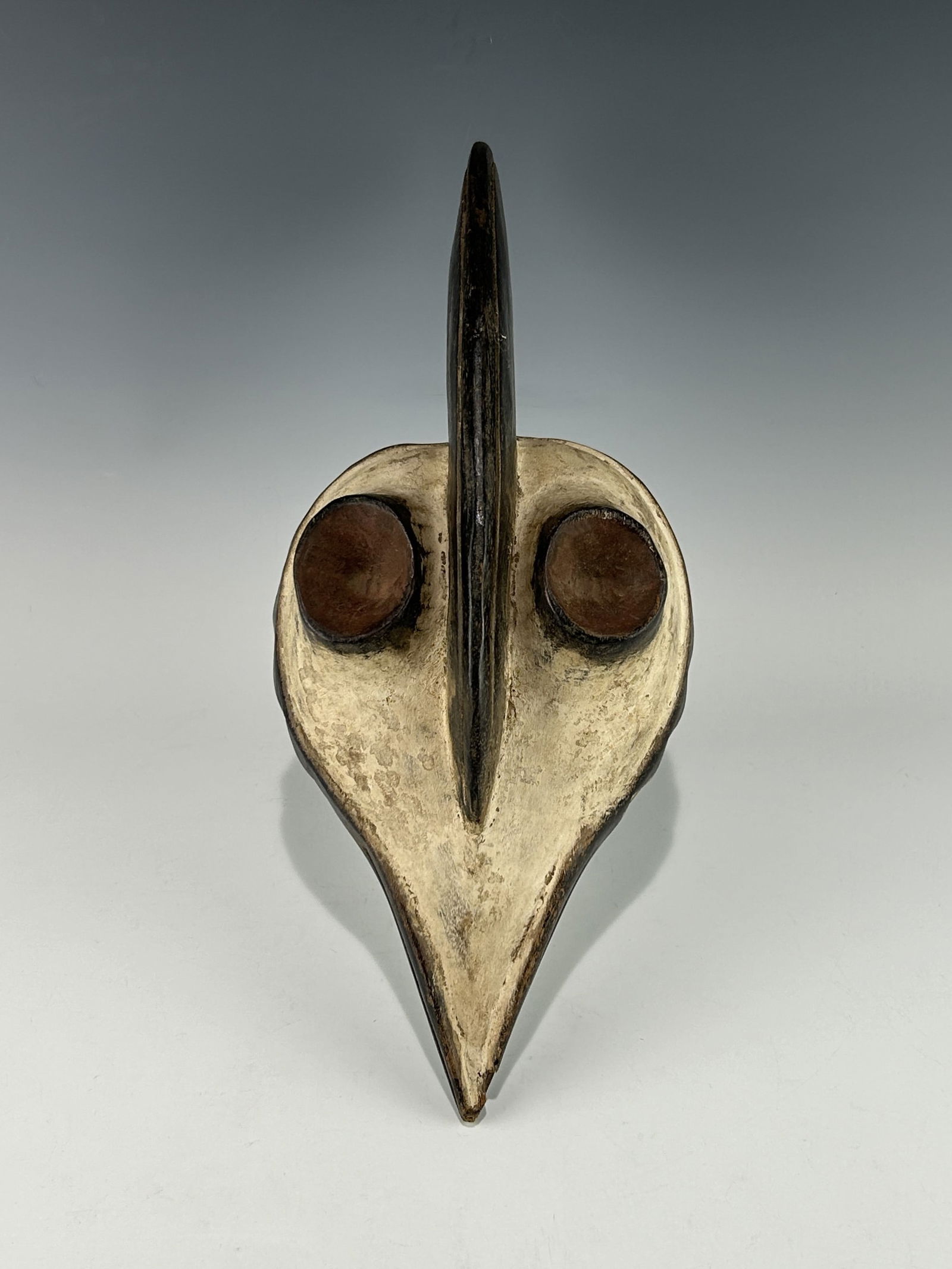 A TRADITIONAL AFRICAN DR CONGO LUBA WOODEN BIRD FACE MASK (1 of 6)