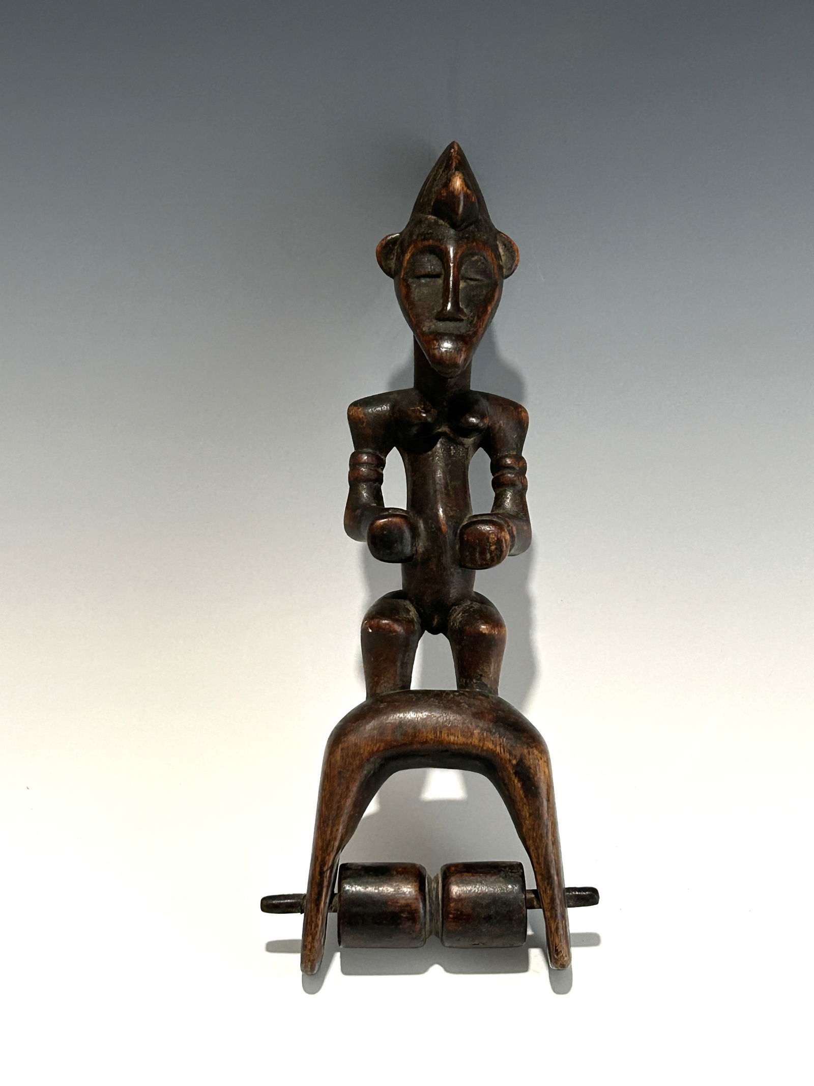 A TRADITIONAL AFRICAN NORTHERN IVORY COAST SENOUFO WOODEN PULLEY (1 of 7)