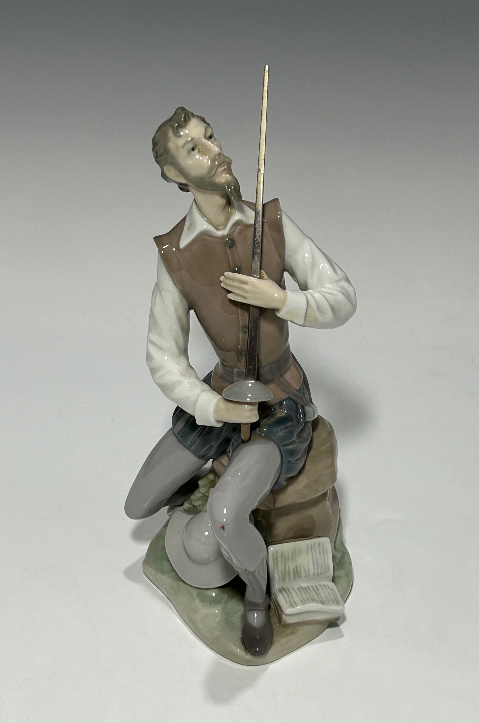 VINTAGE LLADRO "DON QUIXOTE" SPANISH PORCELAIN FIGURINE (1 of 9)
