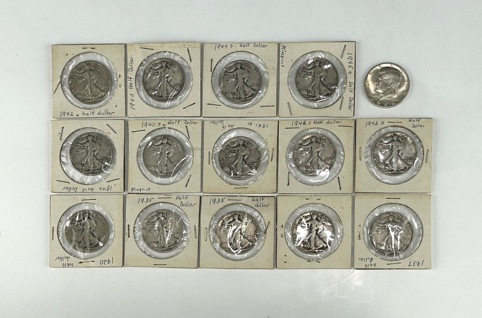LOT OF 15 US SILVER HALF DOLLARS INCLUDING WALKING LIBERTY AND KENNEDY EXAMPLES