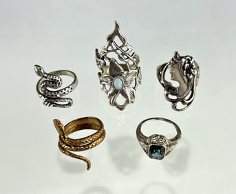 FIVE VINTAGE RINGS, ART NOUVEAU, ART DECO & MORE