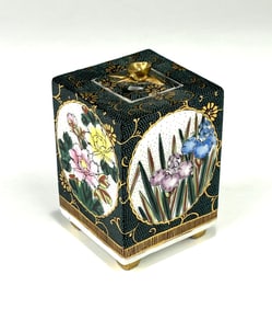 ANTIQUE JAPANESE KUTANI PORCELAIN KORO, MEIJI TO EARLY SHOWA PERIOD
