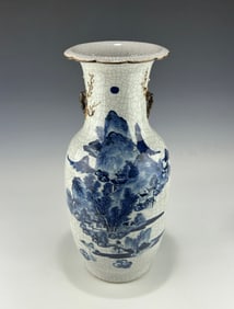 CHINESE QING BLUE AND WHITE BALUSTER CRACKLE-GLAZED VASE, LATE 19TH CENTURY