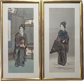 PAIR OF VINTAGE JAPANESE PAINTINGS ON SILK, DEPICTING ELEGANT LADIES IN KIMONO