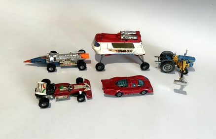 A GROUP OF VINTAGE CORGI DIE-CAST VEHICLES
