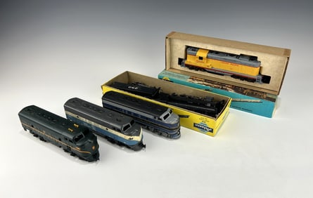 VINTAGE TOY TRAIN MODELS