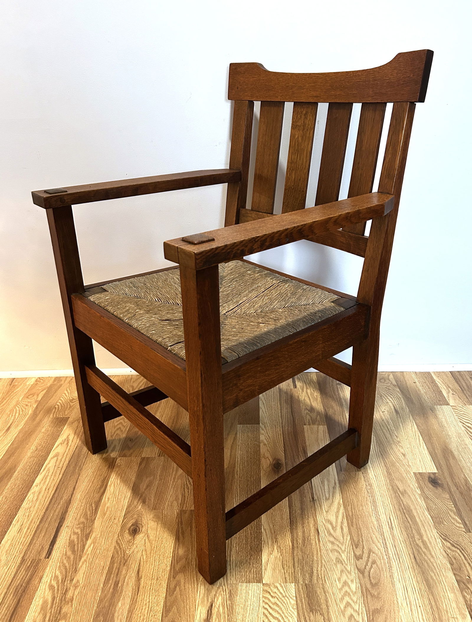EARLY 20TH CENTURY MISSION OAK ARMCHAIR WITH RUSH SEAT (1 of 8)