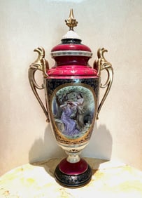 LARGE ANTIQUE VIENNA PORCELAIN COVERED URN