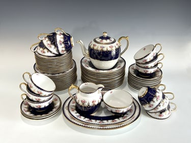 VINTAGE COPELAND SPODE DINNERWARE SET, SERVICE FOR 12, 66 PIECES