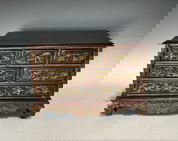 ANTIQUE CHINESE GILT AND RED LACQUER WOOD CHEST OF DRAWERS, LATE QING DYNASTY