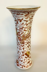 ANTIQUE CHINESE QING KANGXI PERIOD IRON-RED GILT PHOENIX & FLORA BEAKER VASE