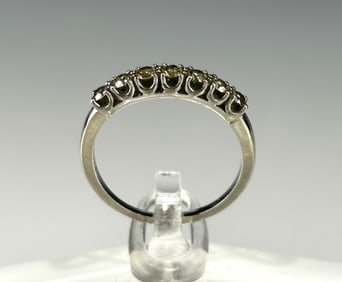 VINTAGE 18K WHITE GOLD WEDDING BAND WITH SEVEN DIAMONDS