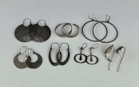 LOT OF SEVEN PAIRS OF VINTAGE MODERNIST AND HOOP EARRINGS, INCLUDING STERLING SILVER