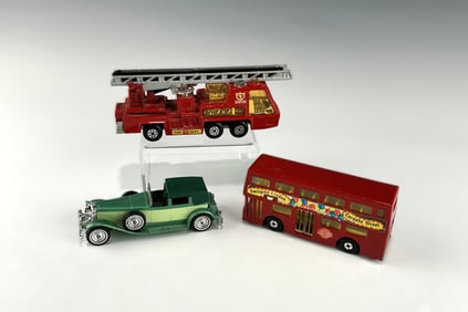 THREE VINTAGE MATCHBOX DIE-CAST VEHICLES, LARGER SCALE MODELS, CIRCA 1970s