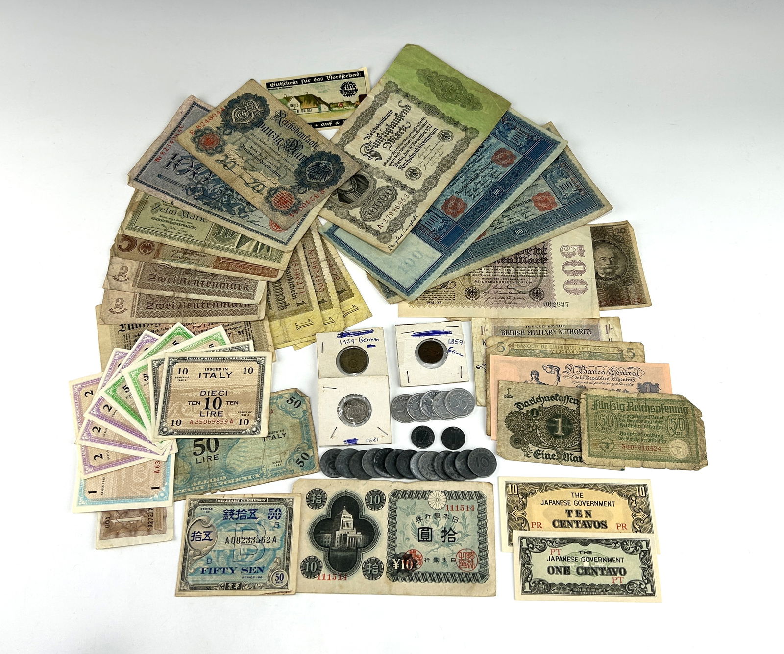 COLLECTION OF INTERNATIONAL PAPER CURRENCIES AND COINS, 19TH/20TH CENTURIES (1 of 15)