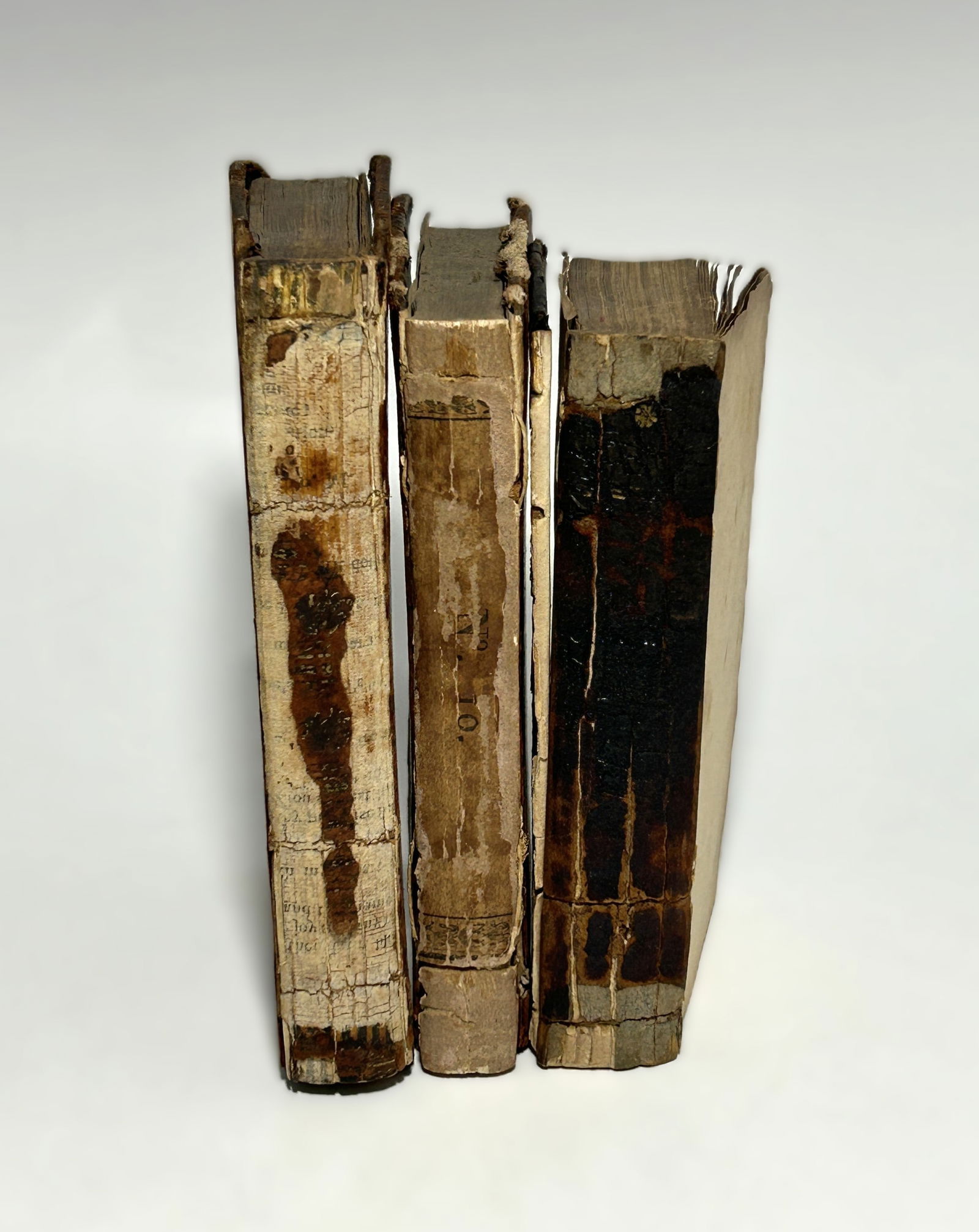 GROUP OF THREE COLLECTIBLE ANTIQUE BOOKS (1 of 10)