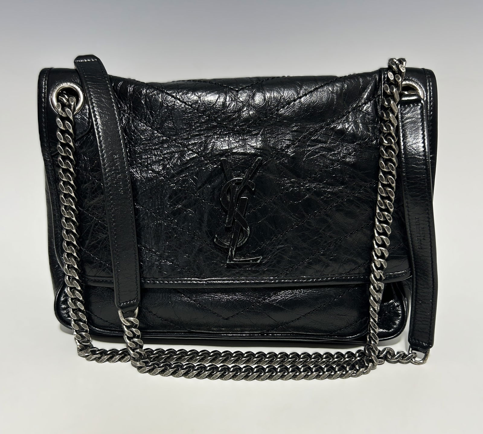 YVES SAINT LAURENT NIKI MEDIUM BLACK CRINKLED CALFSKIN SHOULDER BAG (1 of 6)