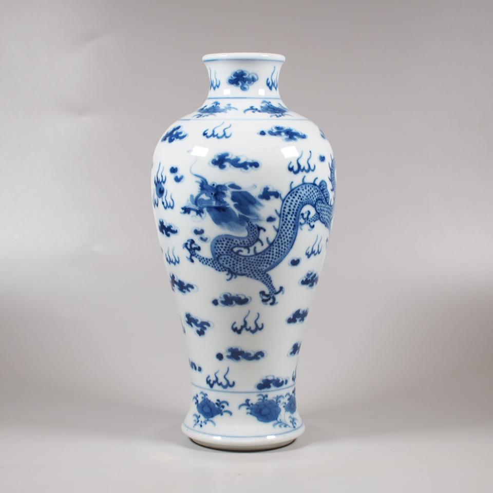 A Chinese porcelain vase late ,19th century: A Chinese porcelain vase decorated with a dragon, late 19th century, 4 character mark to base. Height 23 cm