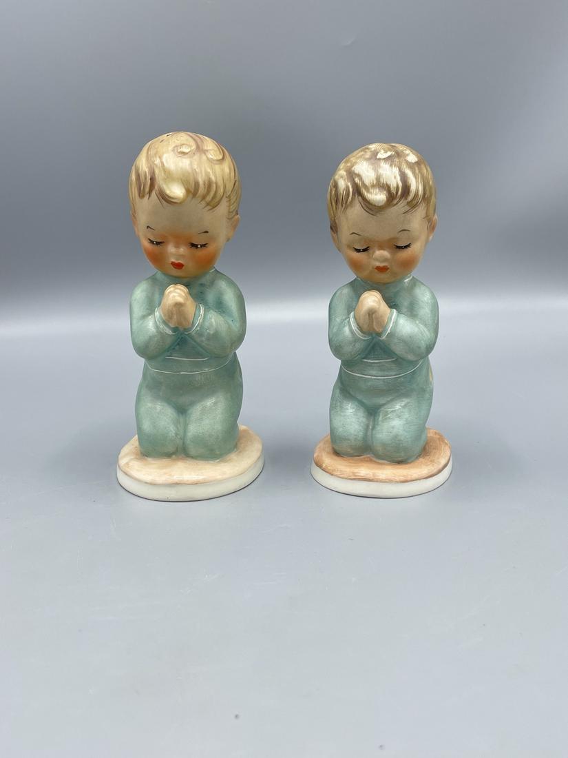 2 biscuit porcelain praying children (1 of 14)