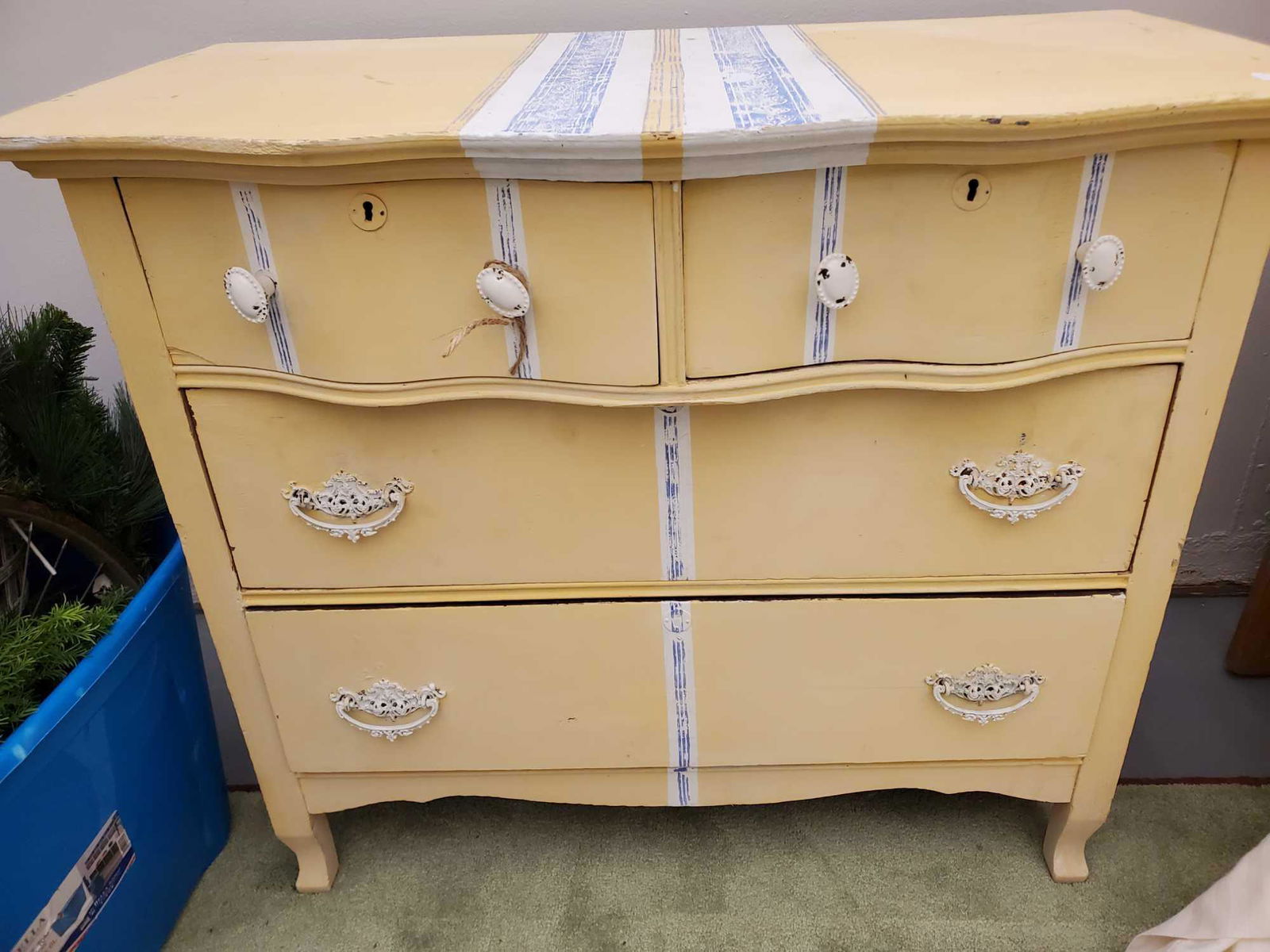 Shabby Chic Buffet/Drawers (1 of 4)