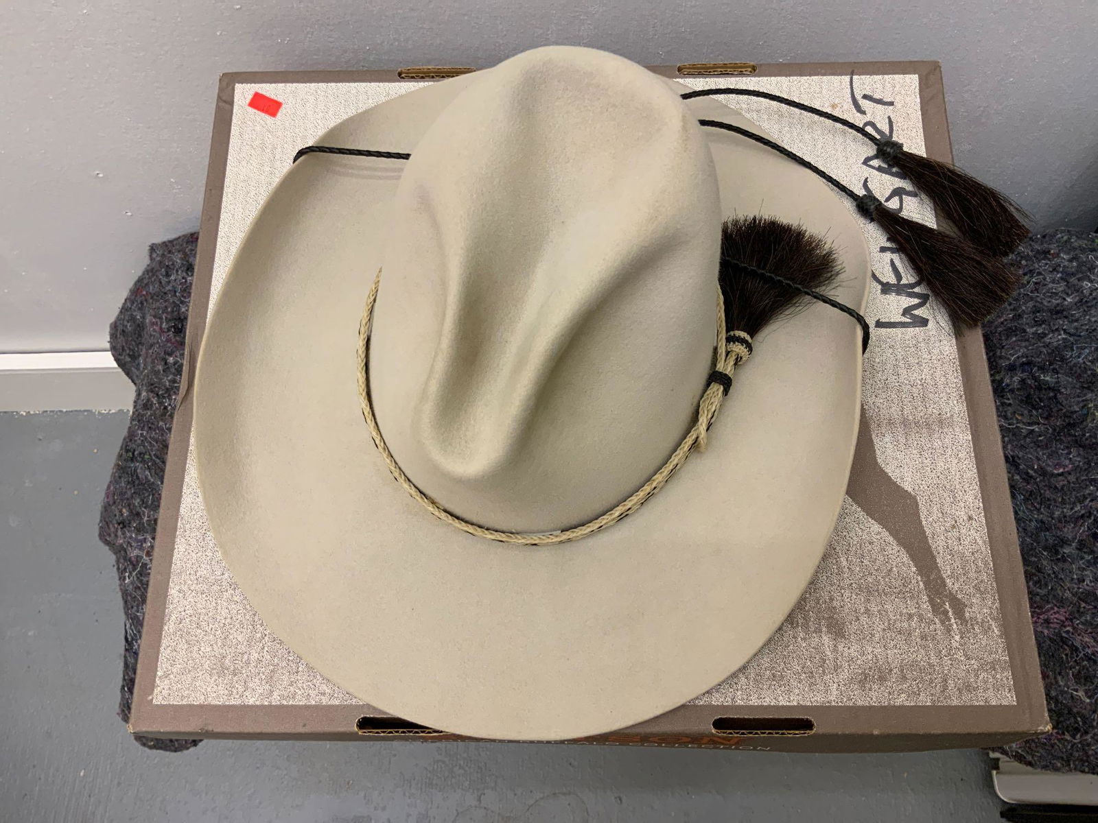 Cowboy hat (1 of 5)