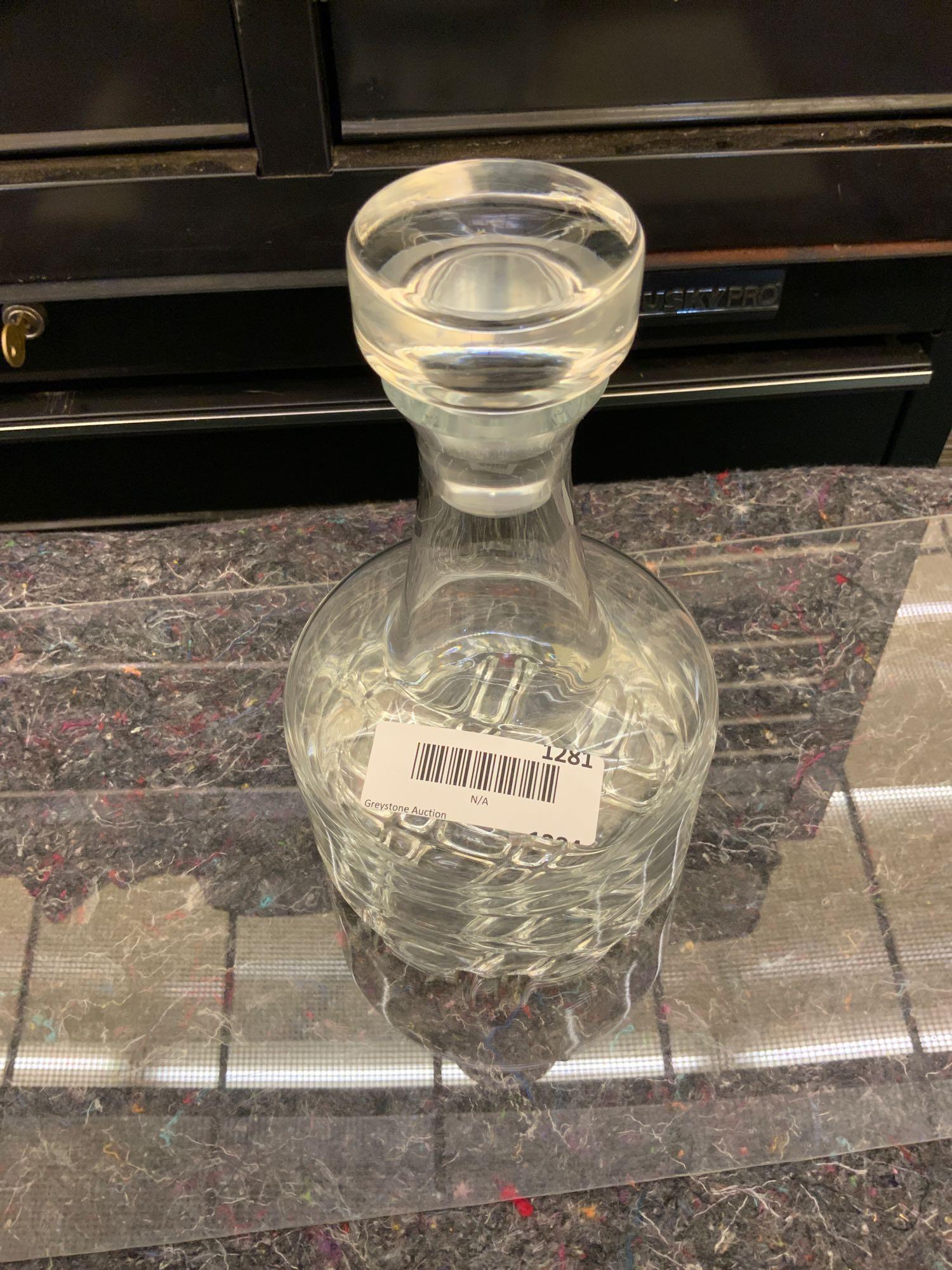Crystal modern decanter: Crystal modern decanter in perfect condition no chips or cracks. Orrefors Crystal!