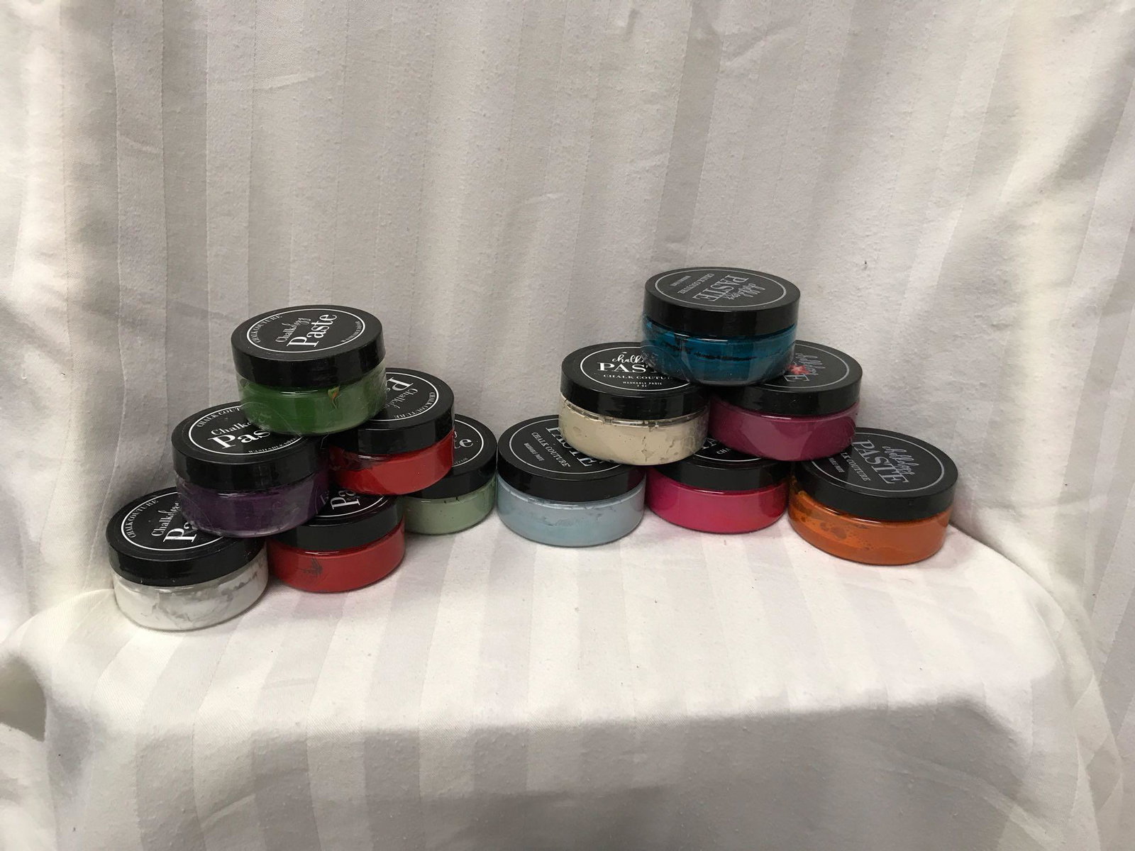 Chalk Paste: New Chalk Paint Paste Some of them are dryer than others but I tried to throw out ones that were completely dry. All colors are pictured Quantity includes all colors pictured
