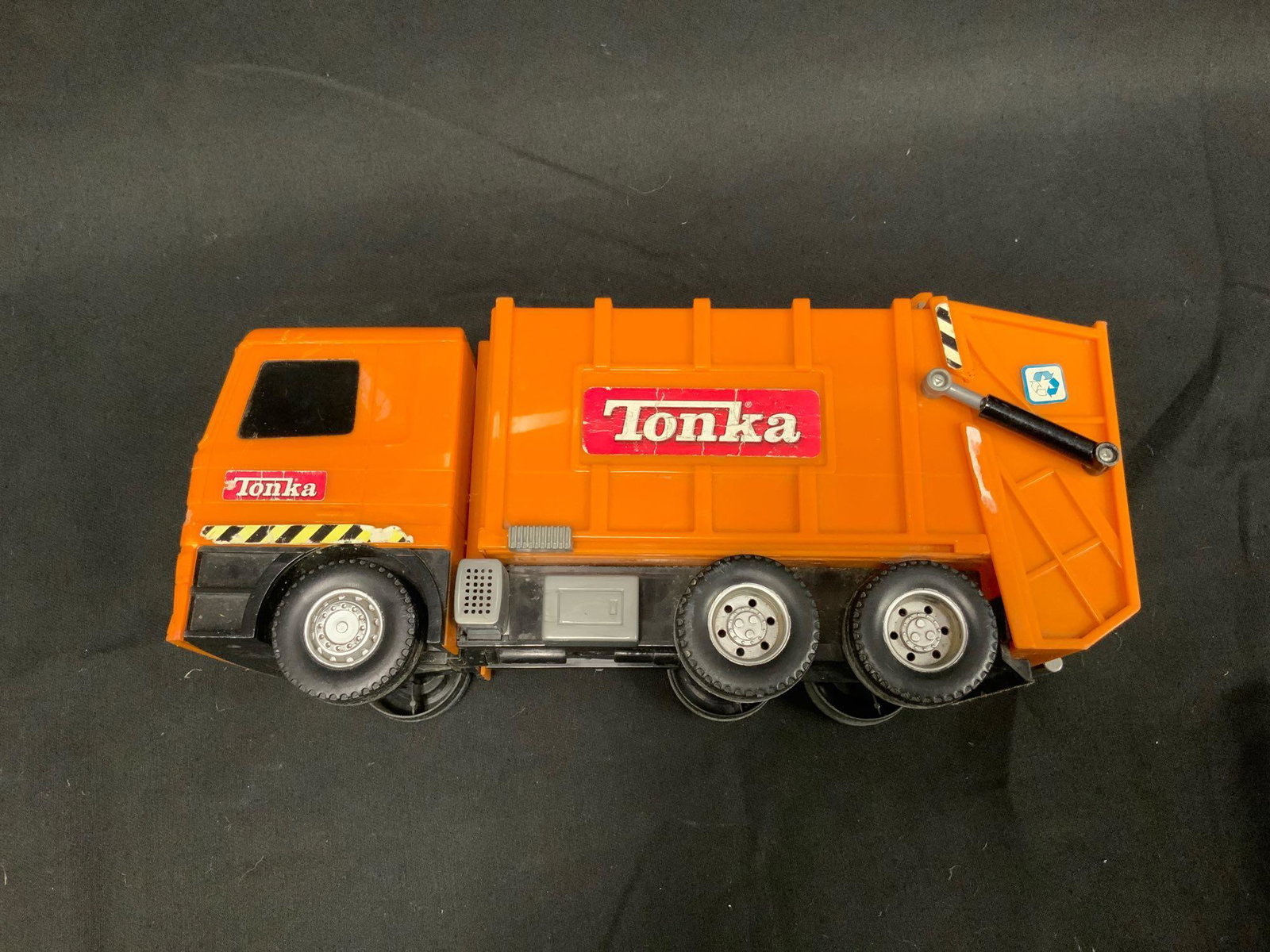 Tonka: Tonka garbage truck plastic model by enterprise. By Hasbro.