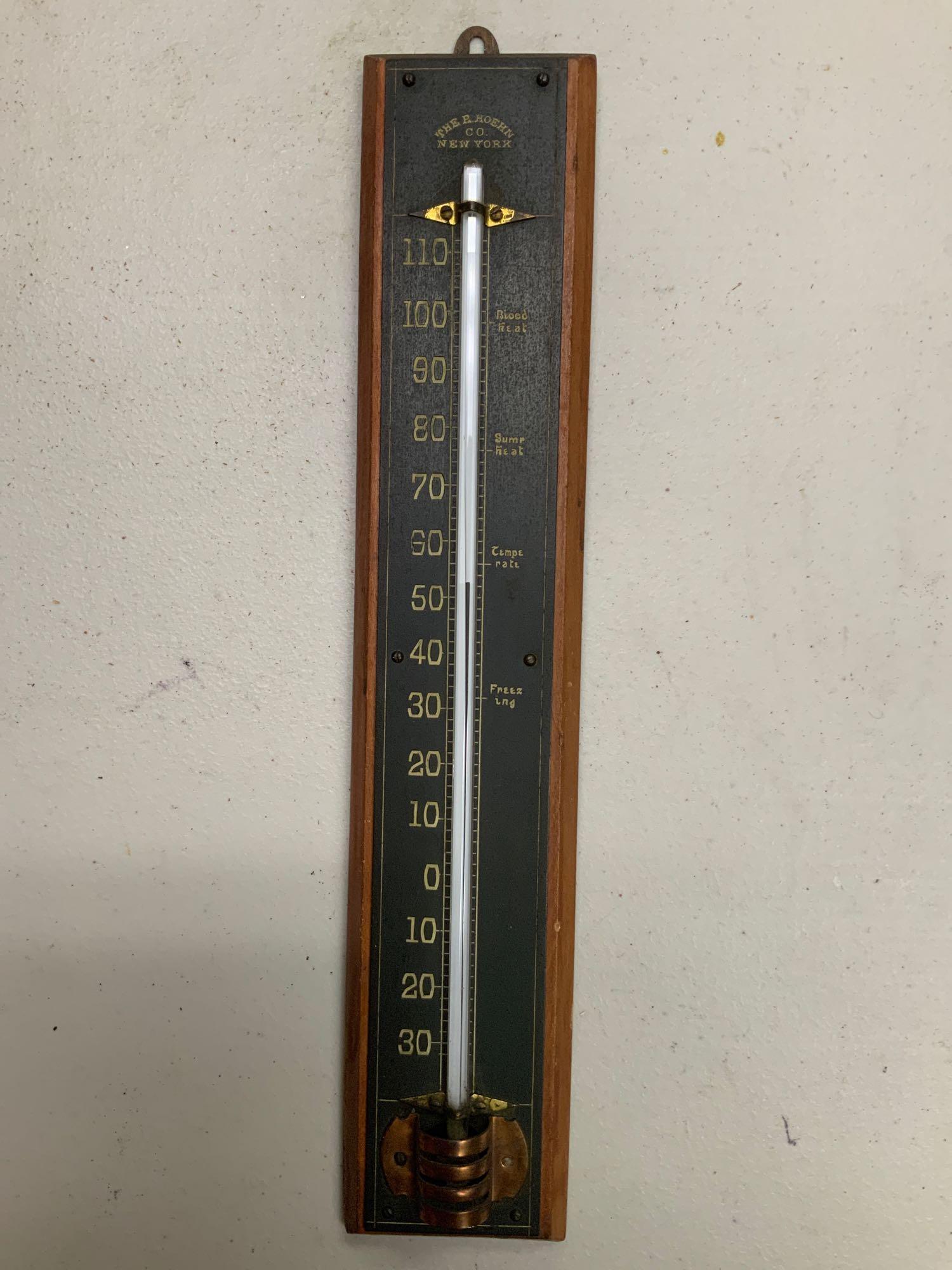 Antique thermometer: Antique thermometer, THE R. HOEHN CO, NEW YORK.. in great condition no breaks thermometer does work..