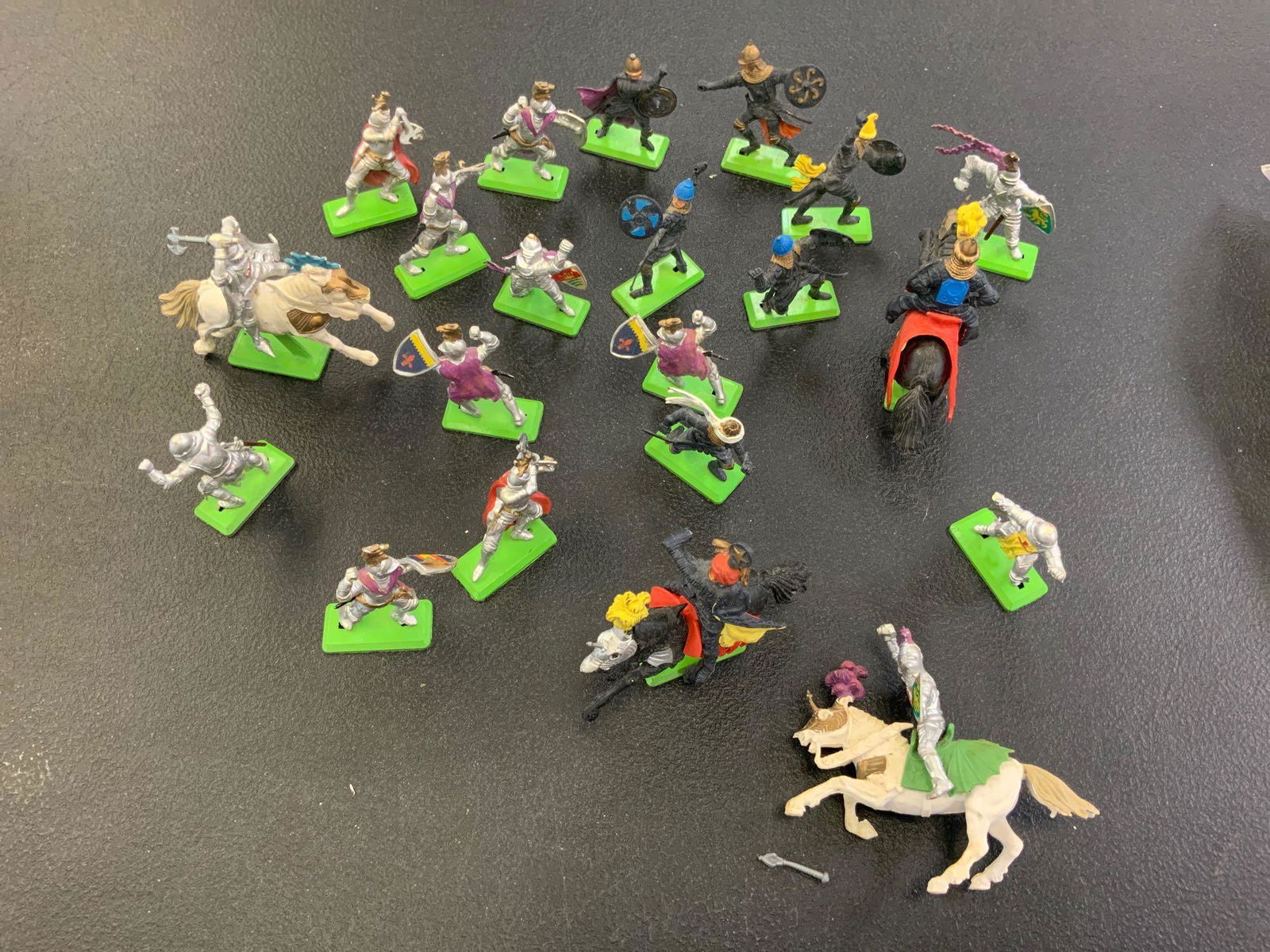 Deetail, toy soldiers (1 of 3)