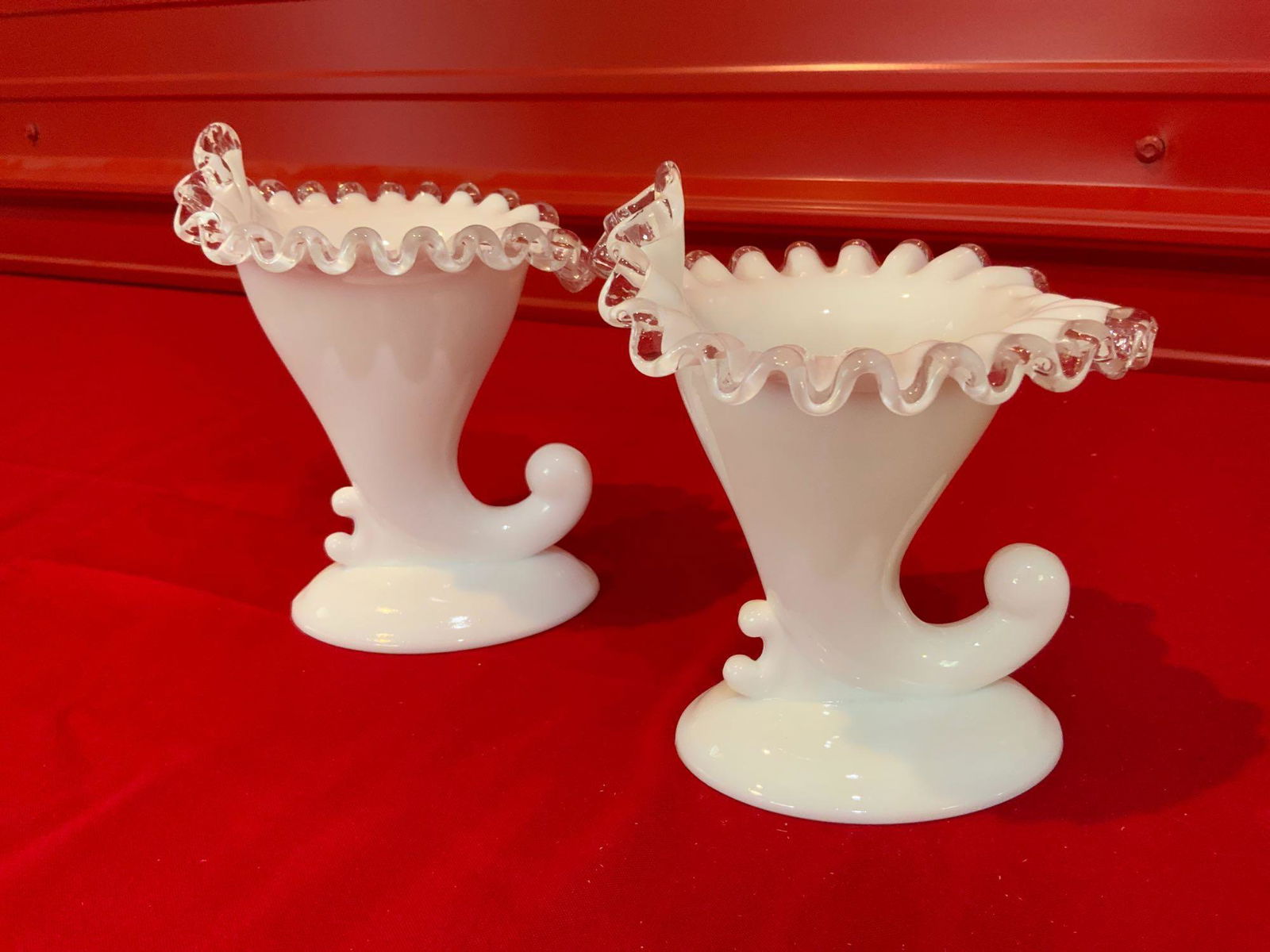 Fenton silver crest cornucopia, ruffled edge (1 of 4)