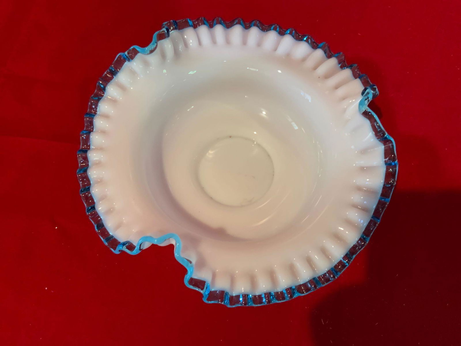 Fenton, Aqua crest, bride double crimped bowl (1 of 4)