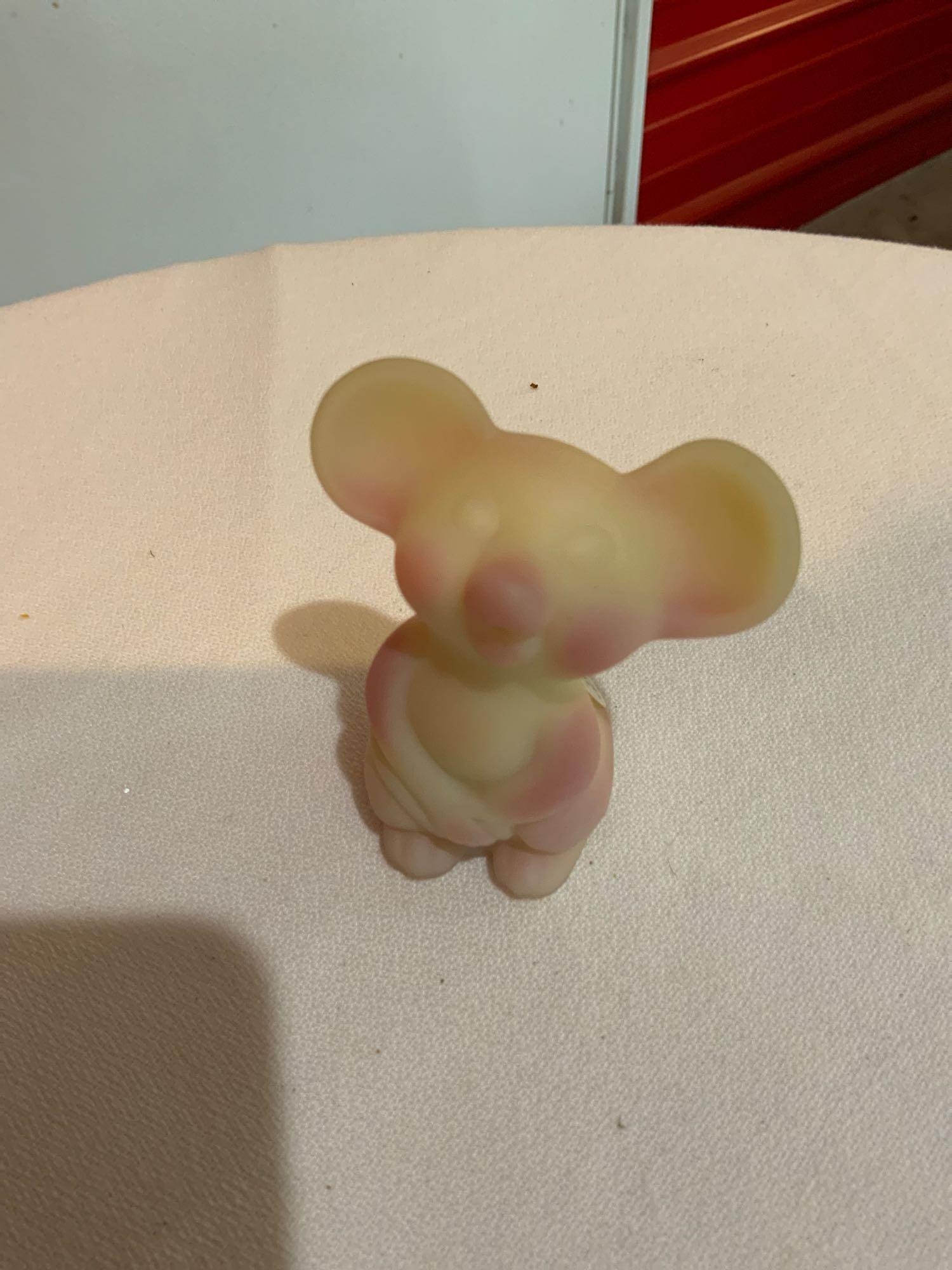 Fenton, Burmese plane mouse 100 th year edition.: Fenton, Burmese plane mouse 100 th year edition. In great condition no chips or cracks