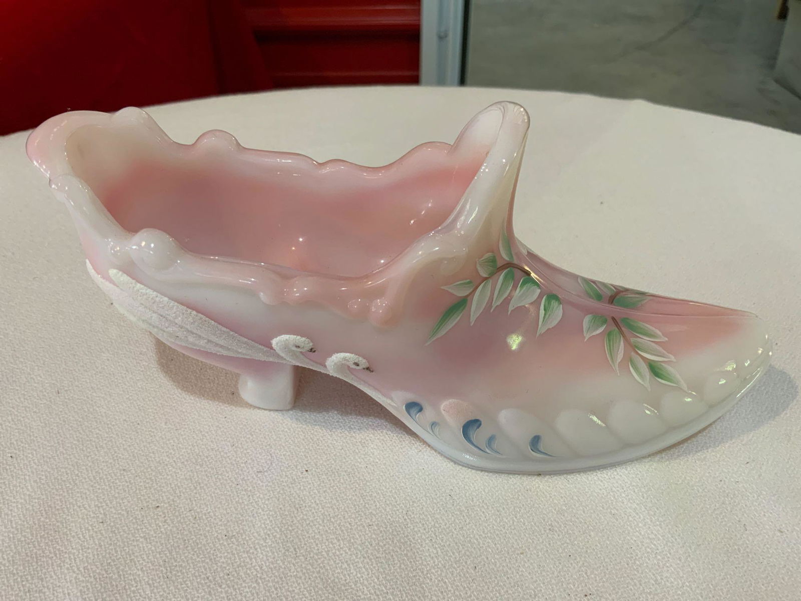 Fenton Rosalene pink hand-painted dragonfly and Swan (1 of 4)