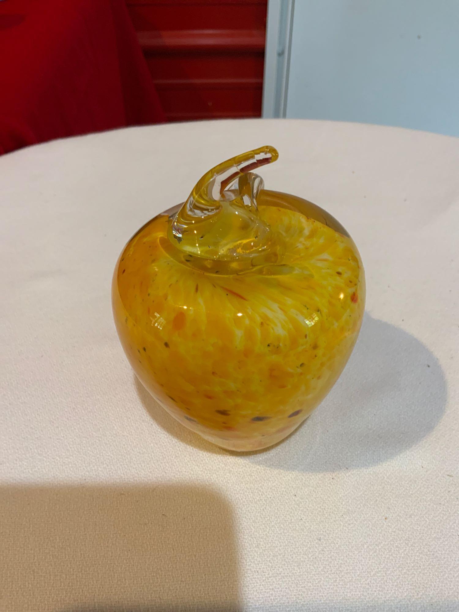 Fenton, Golden delicious apple clear glass overlay (1 of 3)