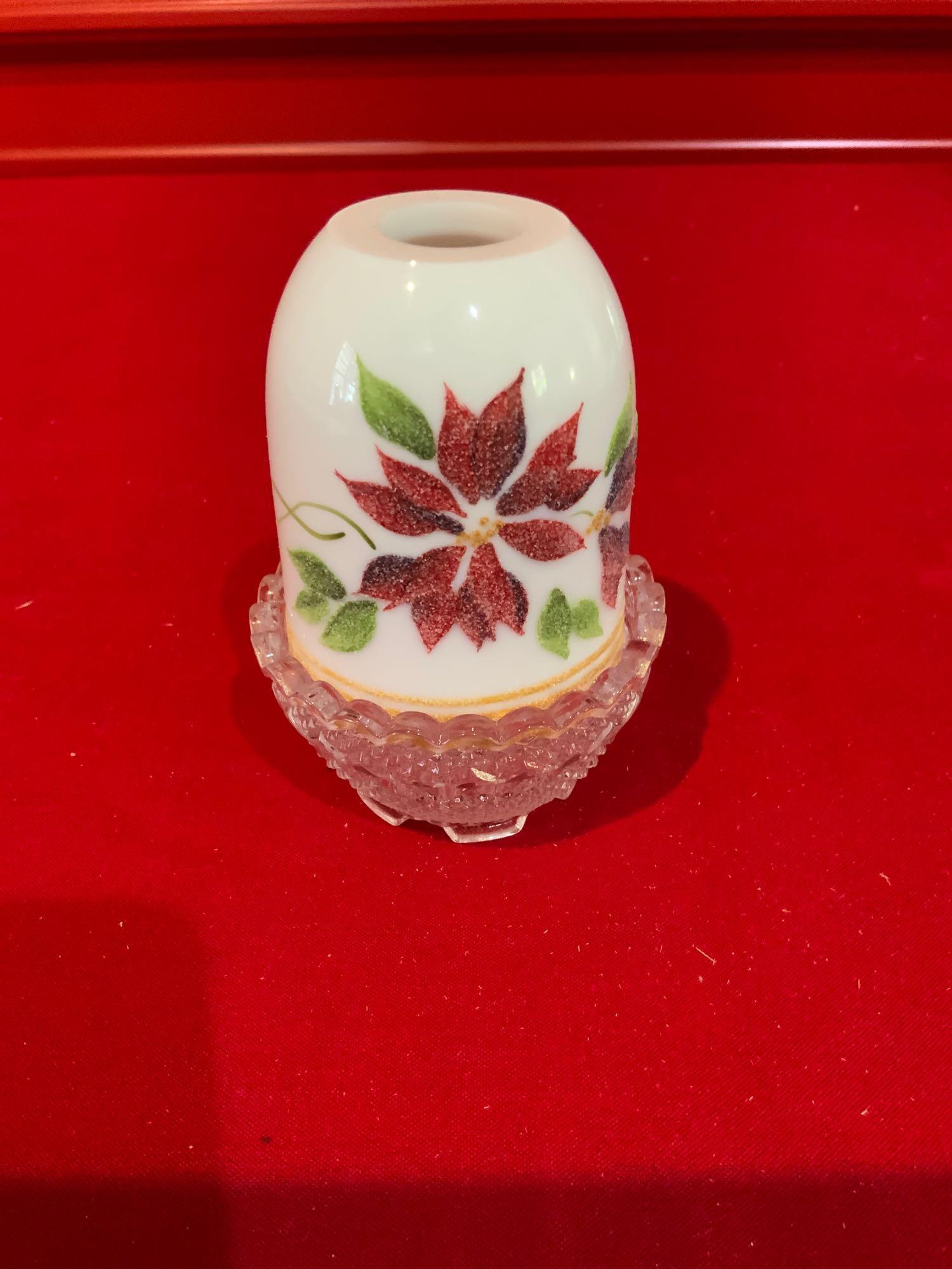 Fenton, Poinsettia fairy tail light (1 of 4)