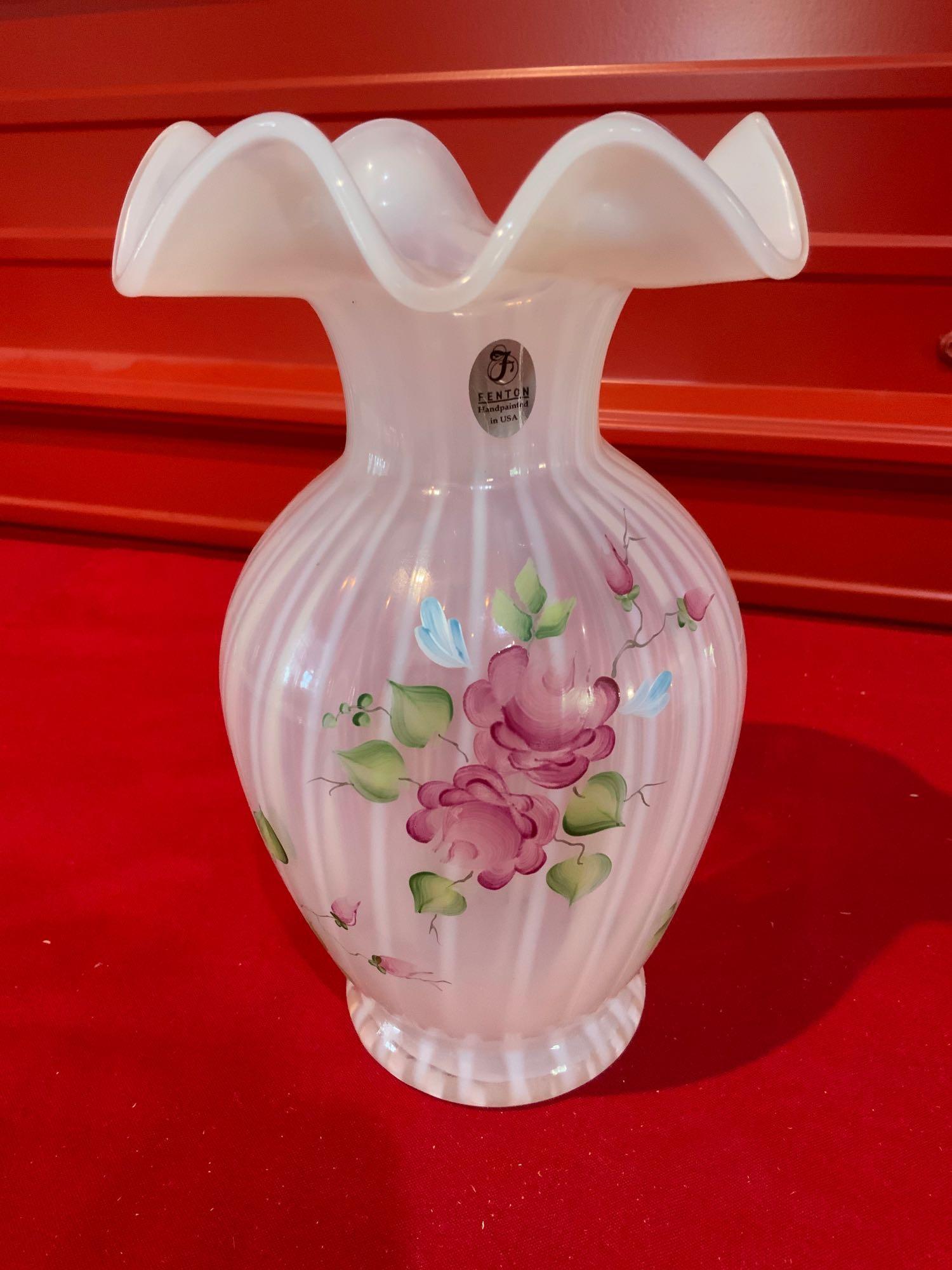 Fenton, optic swirl and Handpainted vase (1 of 5)