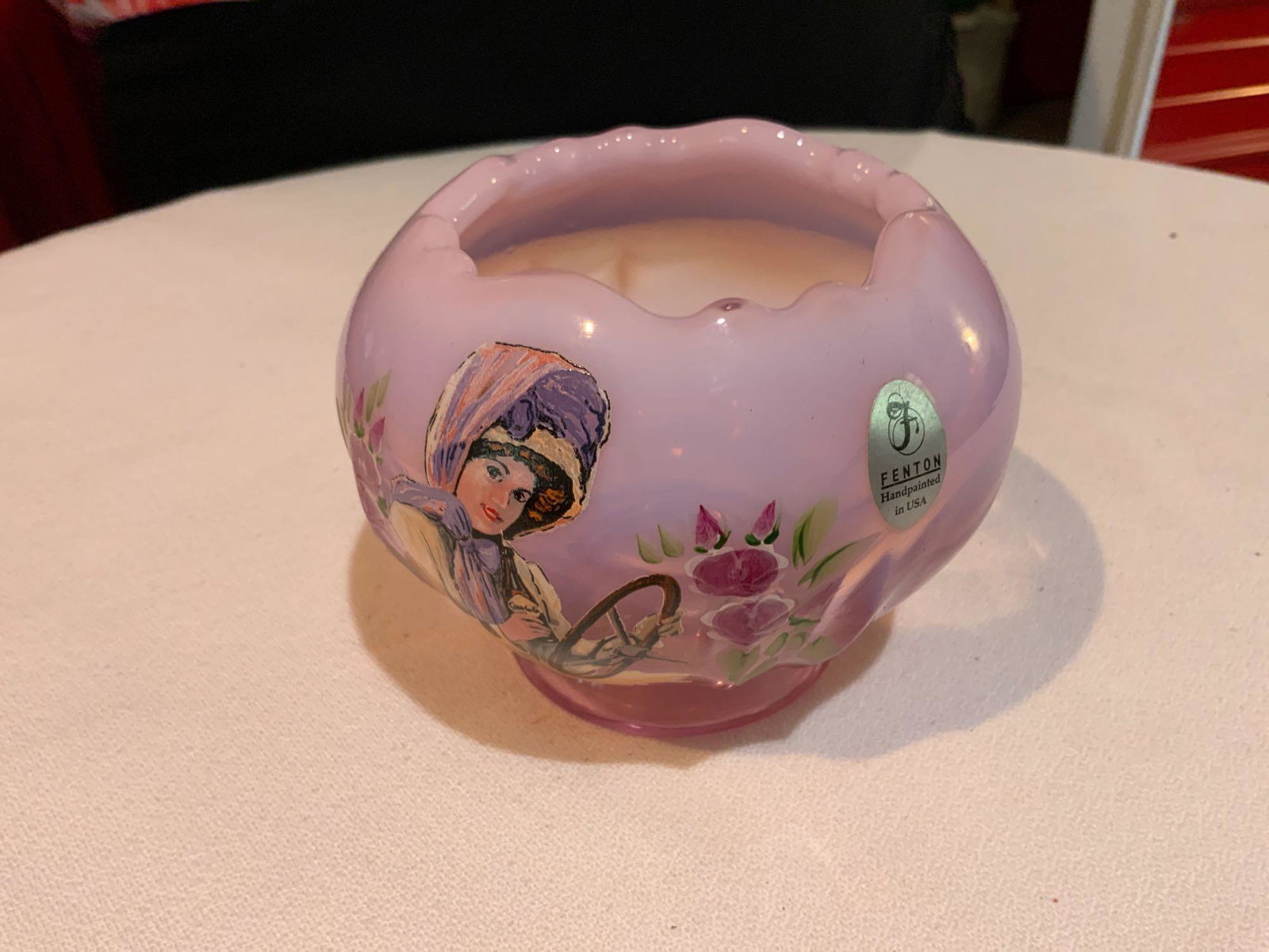 Fenton, pink Coca-Cola rose bowl: Fenton, pink Coca-Cola rose bowl , Handpainted and Signed by the artist, in great condition no chips or cracks
