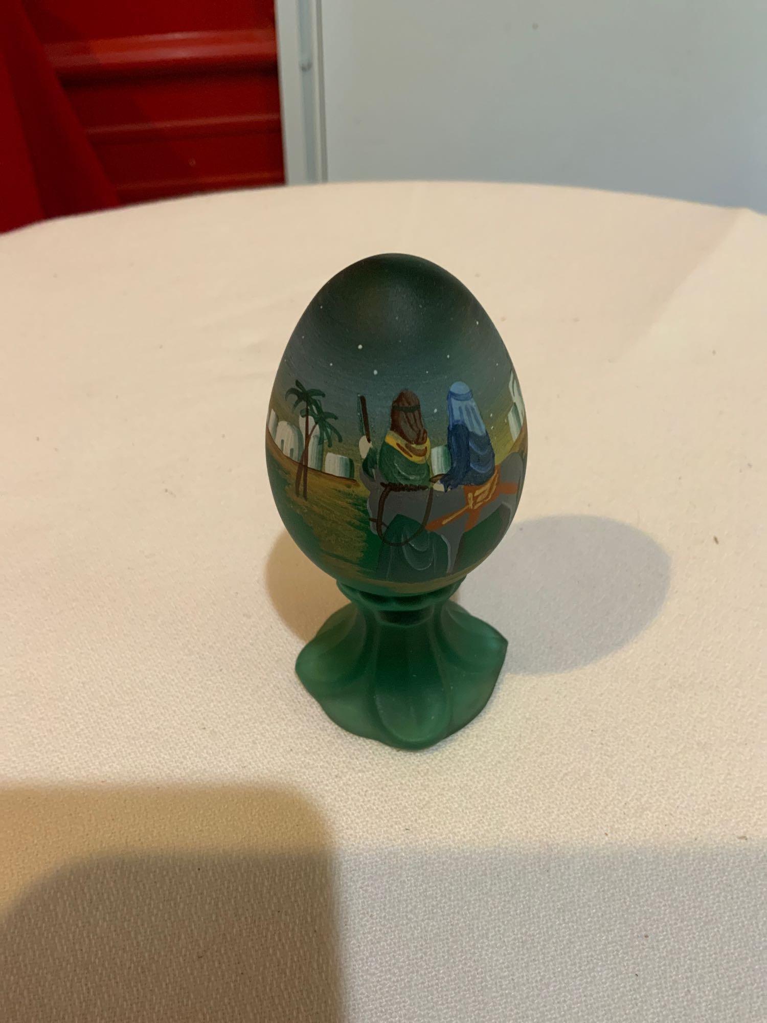 Fenton, Green Handpainted egg the journey (1 of 4)