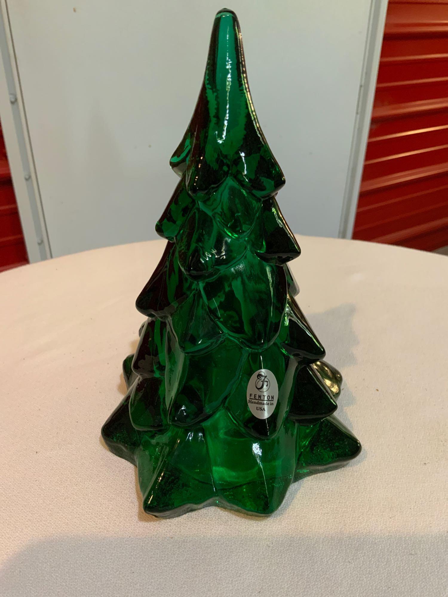 Fenton, Green Christmas tree (1 of 3)