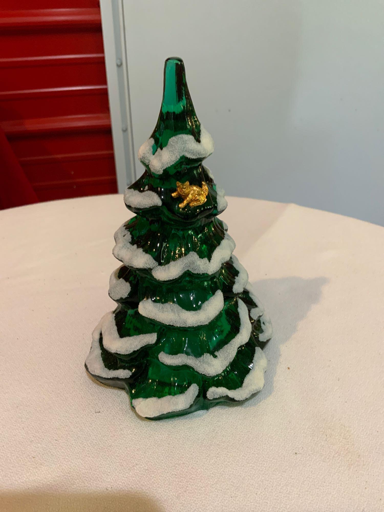 Fenton, Green Christmas tree (1 of 3)
