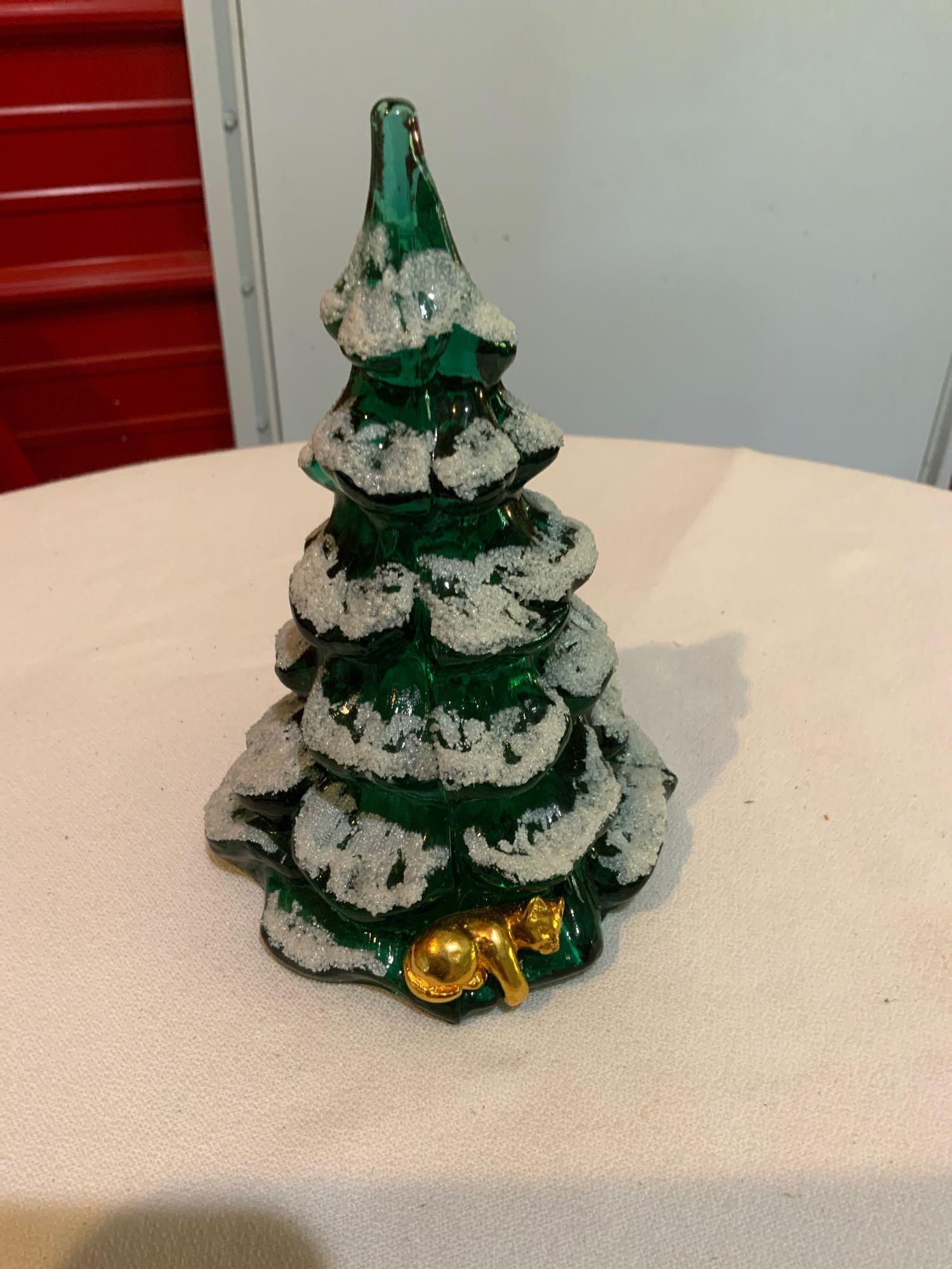 Fenton, Green Christmas tree (1 of 3)