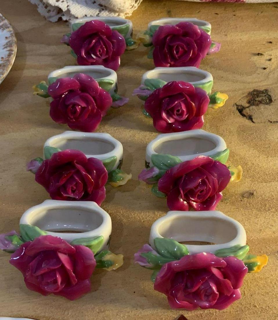 Royal Albert napkin rings: Royal Albert napkin rings x8