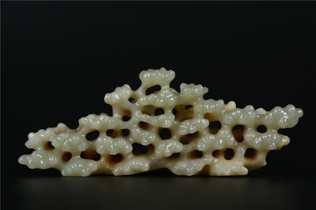 A HETIAN JADE ROCKERY SCULPTURE, QING DYN. (1 of 8)