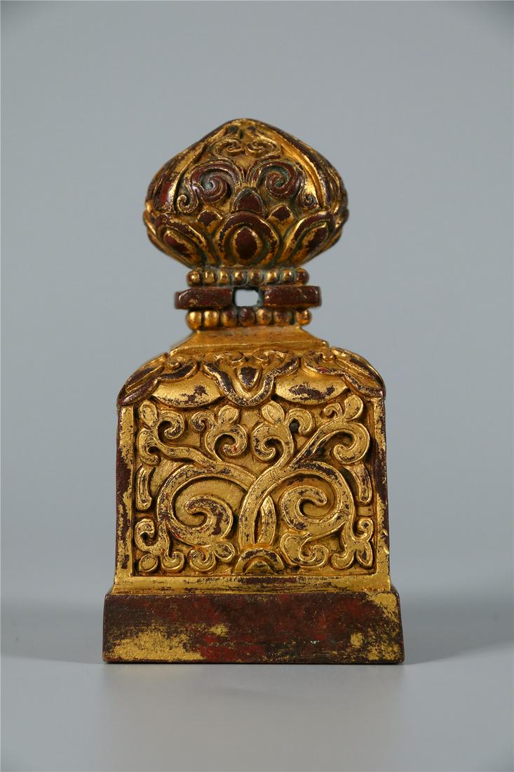A GILT BRONZE SEAL, MING DYN. (1 of 7)