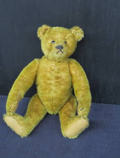 Steiff Bear: Steiff button in ear, excellent condition, 9-10"